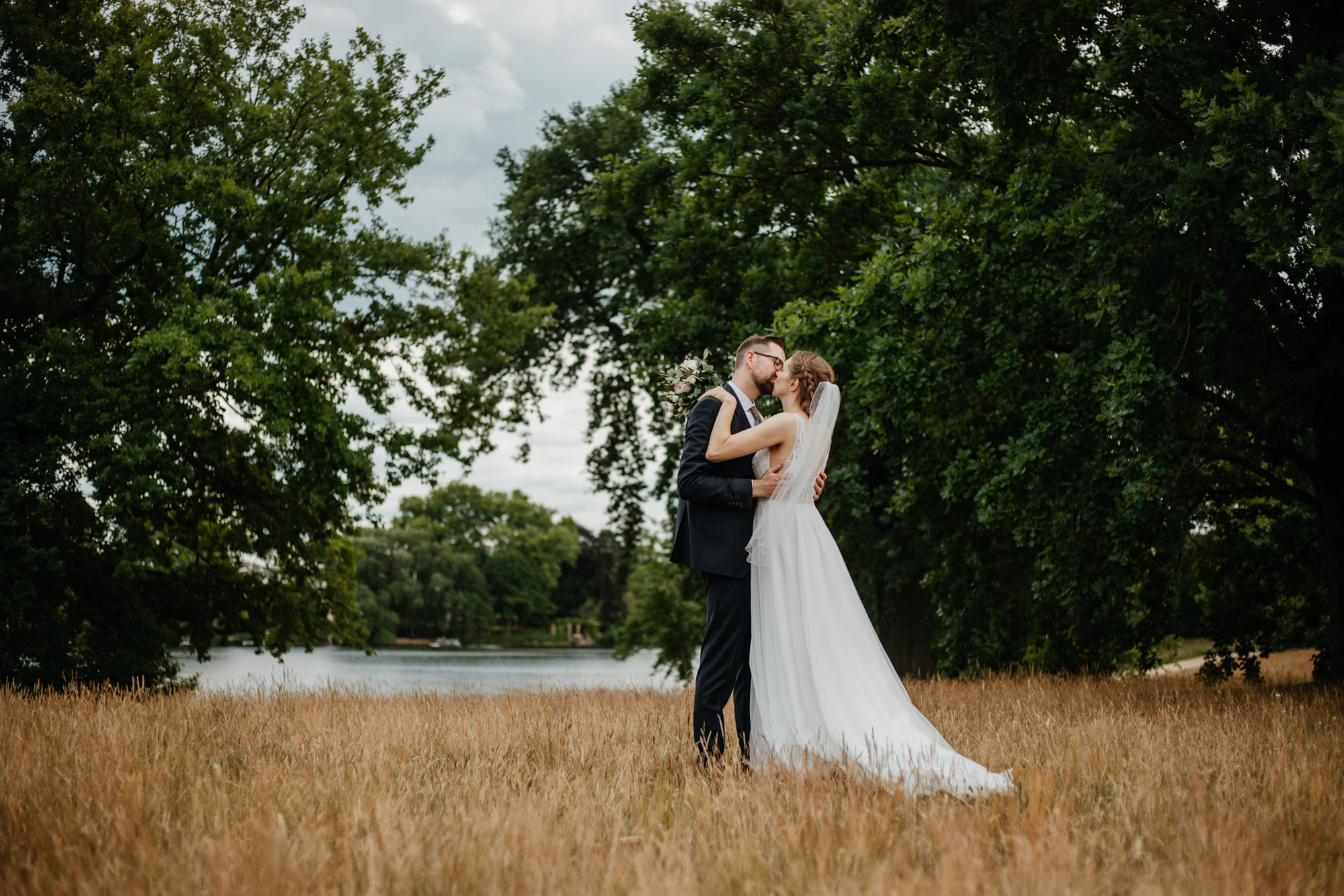 Herr von Lux Hochzeitsfotograf Potsdam Hochzeit Neuer Garten