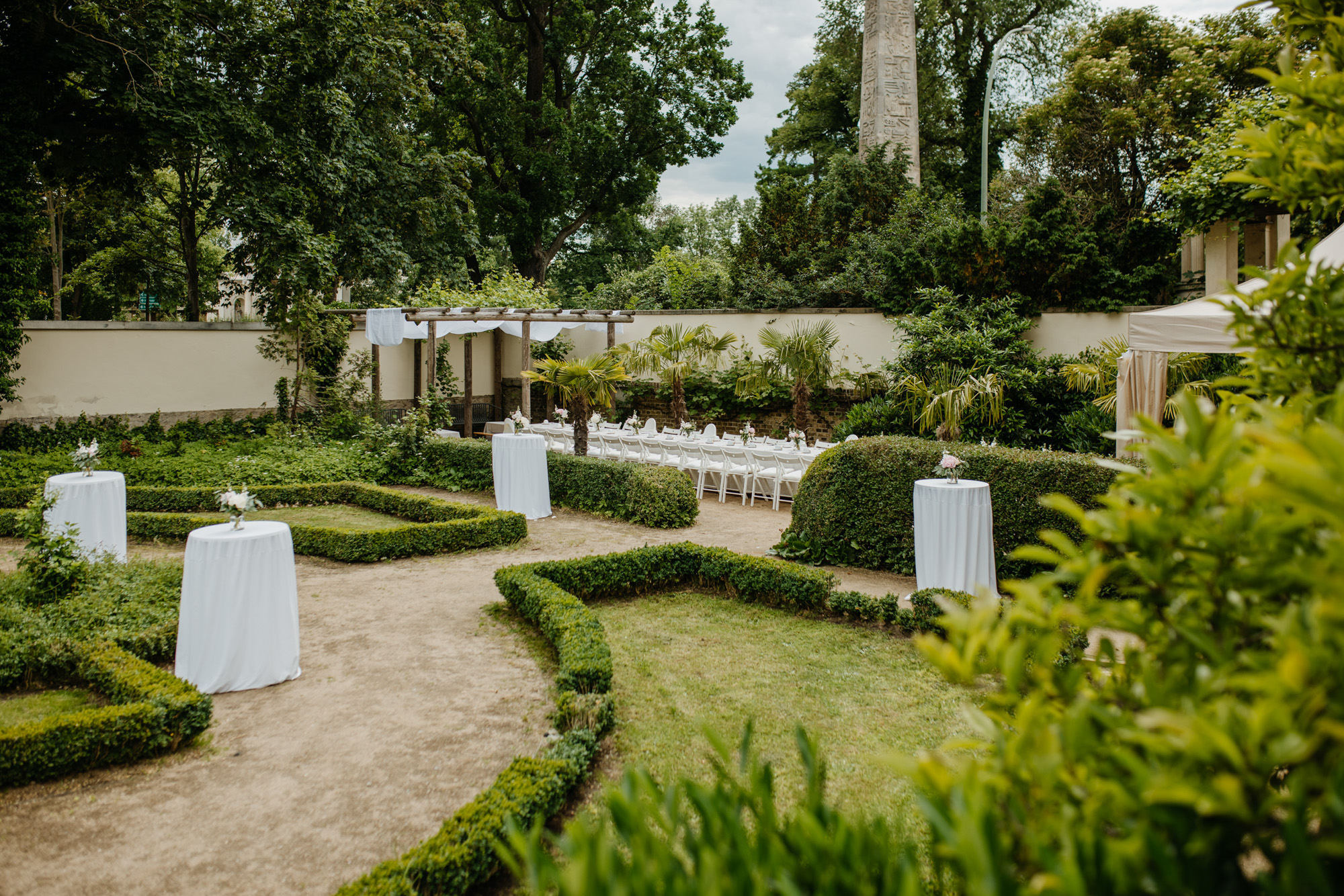 Herr von Lux Hochzeitsfotograf Potsdam Hochzeit Villa Arnim