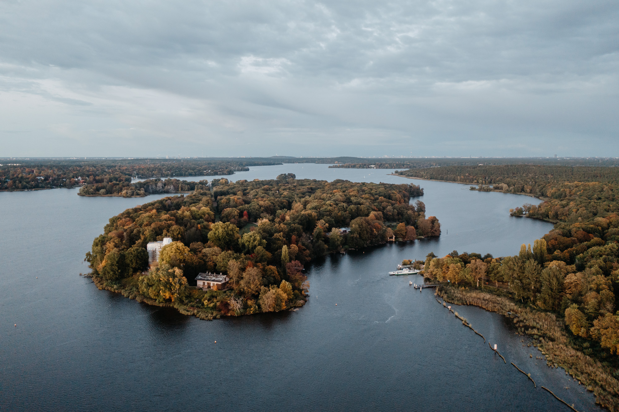 Herr von Lux Hochzeitsfotograf Potsdam Hochzeit Blockhaus Nikolskoe