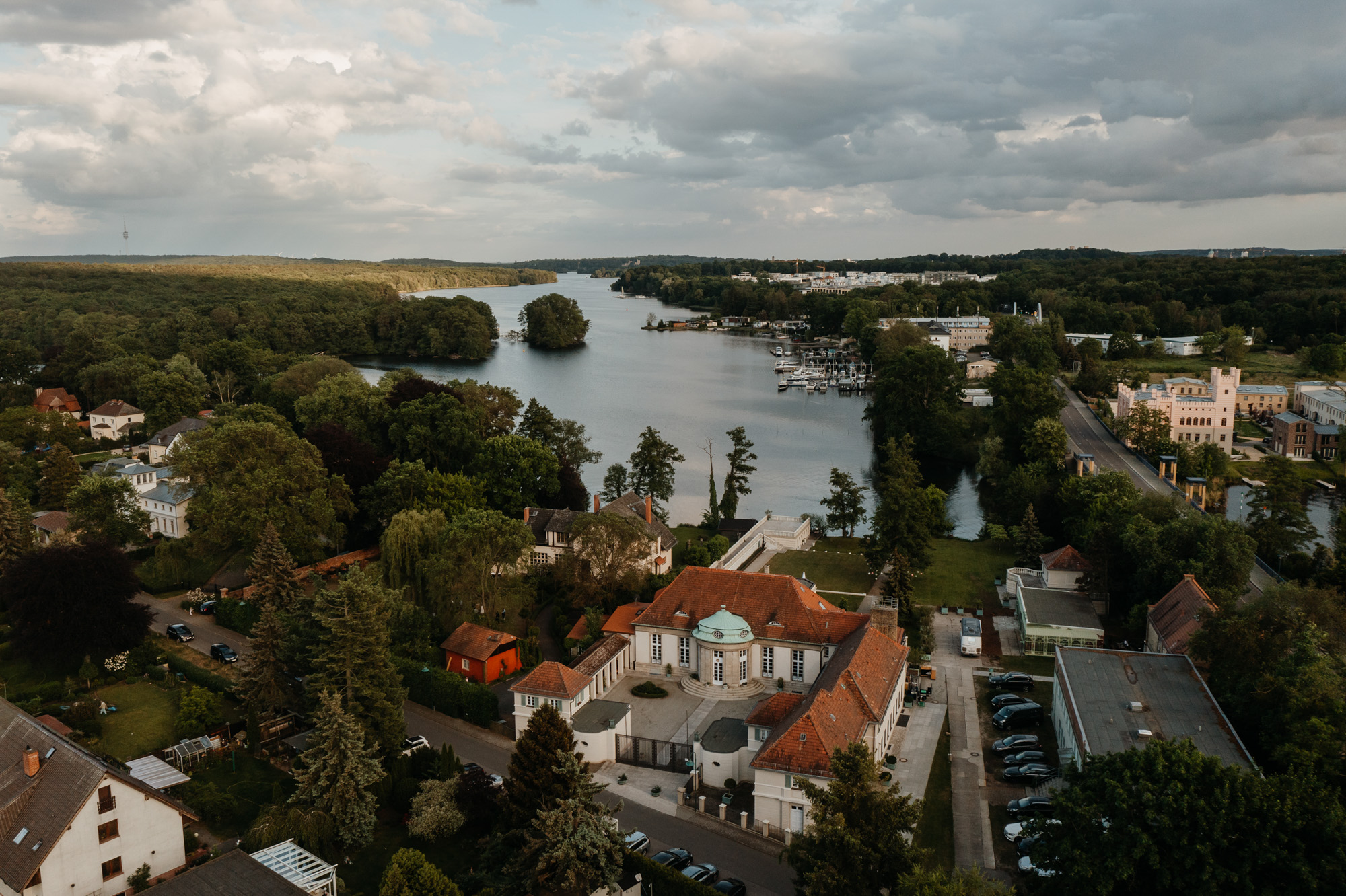 Herr von Lux Hochzeitsfotograf Potsdam Hochzeit Gästehaus am Lehnitzsee