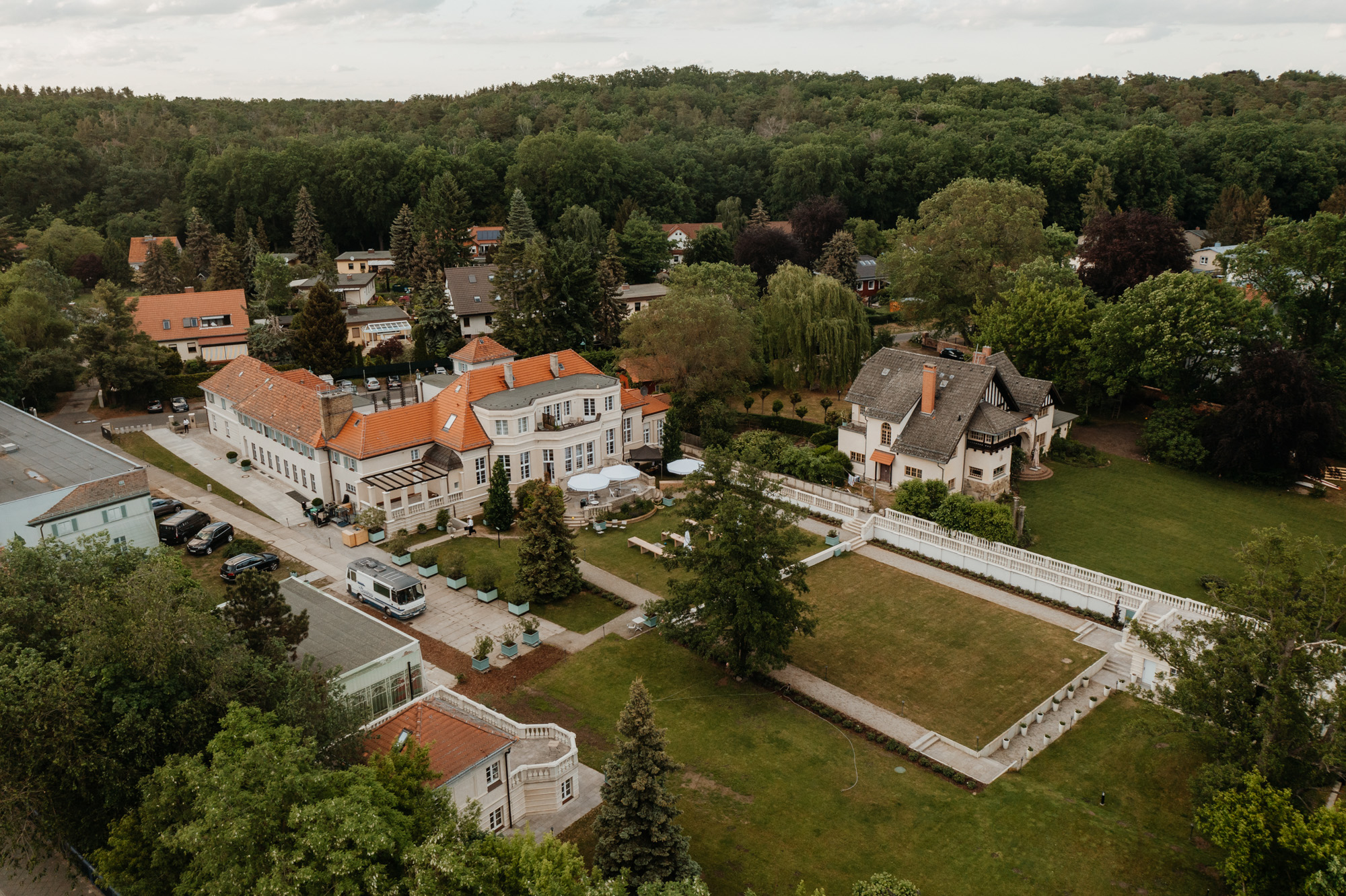 Herr von Lux Hochzeitsfotograf Potsdam Hochzeit Gästehaus am Lehnitzsee